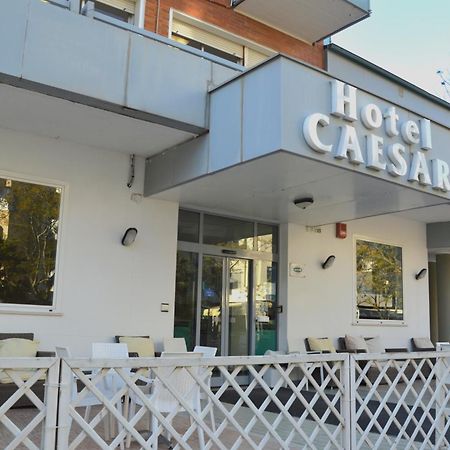 Hotel Caesar เปซาโร ภายนอก รูปภาพ