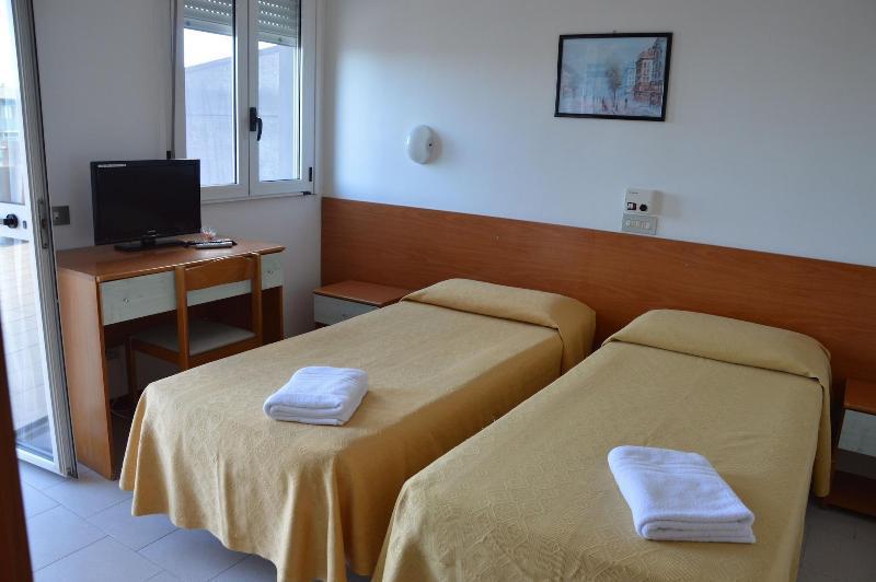 Hotel Caesar เปซาโร ภายนอก รูปภาพ