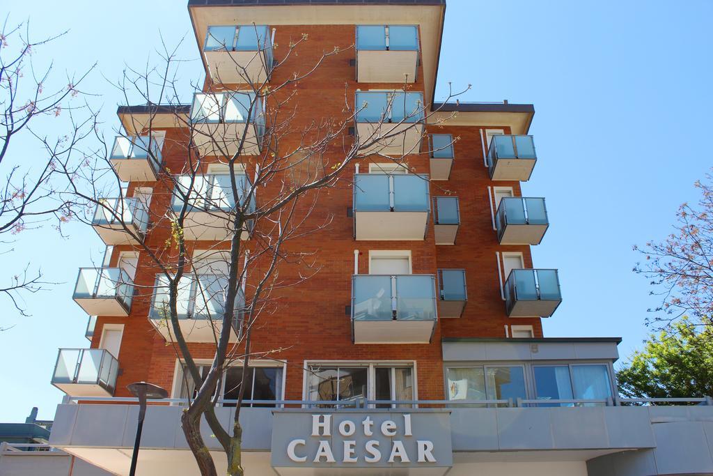 Hotel Caesar เปซาโร ภายนอก รูปภาพ